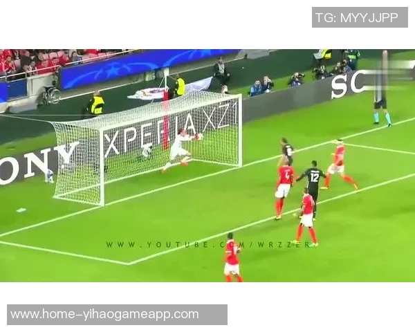 足球场上的搞笑瞬间合集让你捧腹大笑的精彩时刻回顾